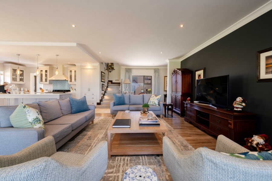 4 Bedroom Property for Sale in The Hill Western Cape
